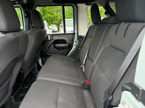Used 2023 Jeep Wrangler Unlimited w/ Sun & Screen Package AWD/4WD image 24