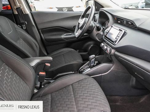 Used 2022 Nissan Kicks S image 12