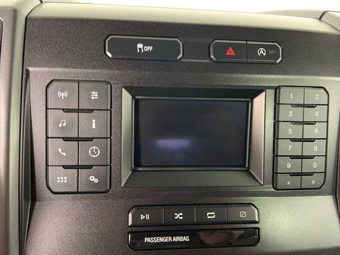 Used 2018 Ford F150 XLT image 23