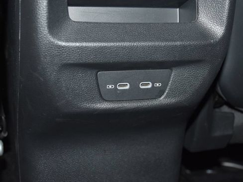 Used 2026 Volkswagen Tiguan SE FWD image 23