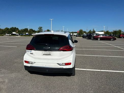 Used 2020 Chevrolet Bolt Premier w/ Infotainment Package FWD image 6