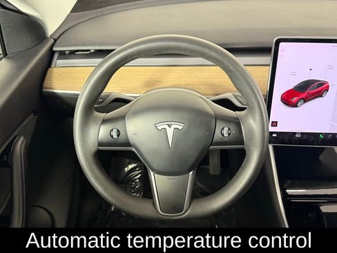 Used 2021 Tesla Model Y Long Range AWD/4WD image 7
