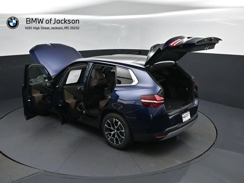 New 2026 BMW X3 xDrive30i w/ Premium Package AWD/4WD image 2