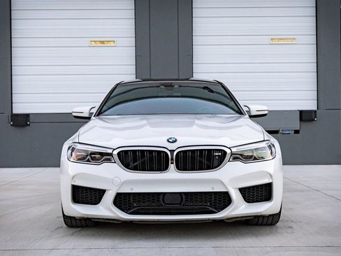 Used 2019 BMW M5 w/ Executive Package image 3