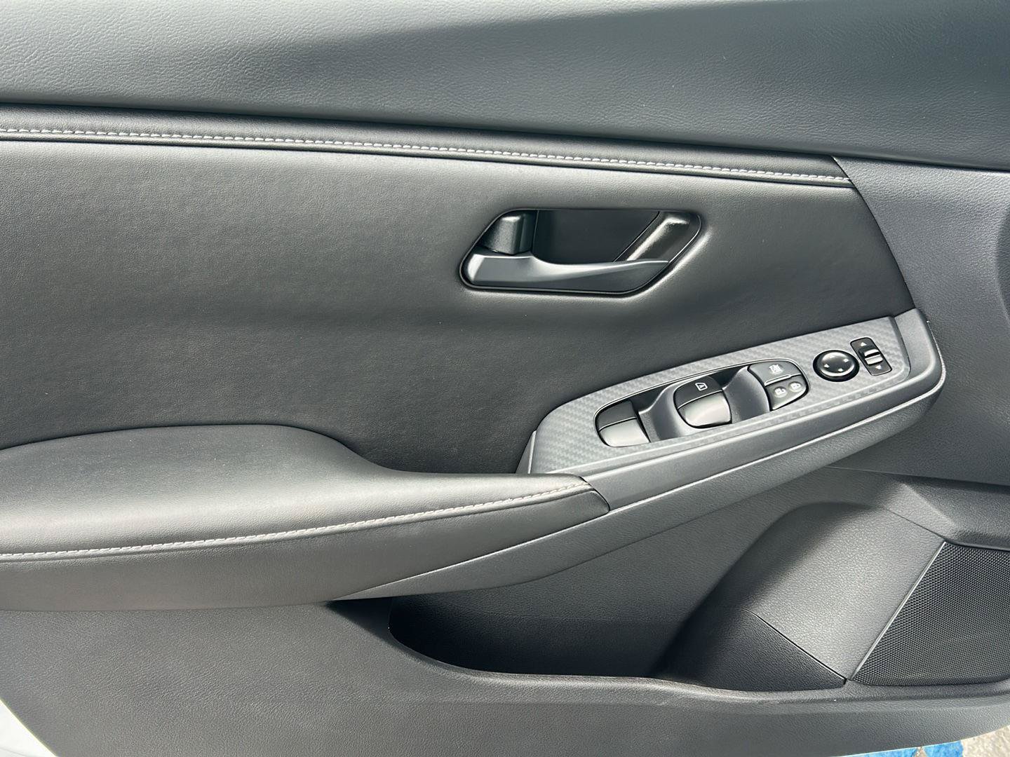 Used 2025 Nissan Sentra S FWD image 12