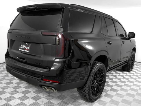Used 2026 GMC Yukon Denali w/ Denali Reserve Package AWD/4WD image 5