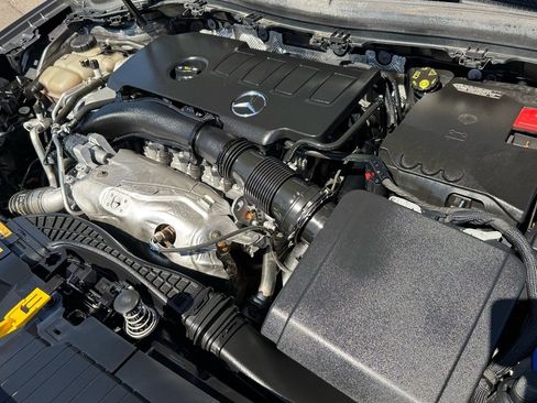 Certified 2021 Mercedes-Benz GLA 250 image 26