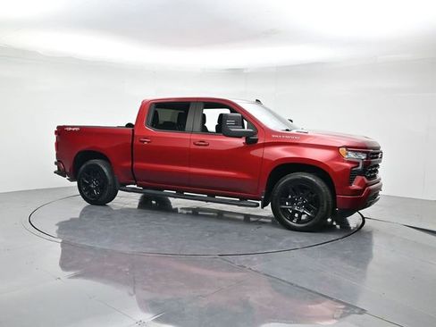 Used 2023 Chevrolet Silverado 1500 RST image 3