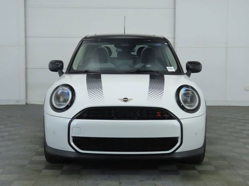 New 2026 MINI Cooper S image 2