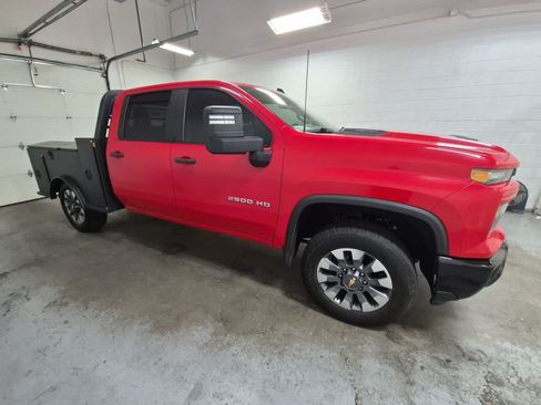 Used 2024 Chevrolet Silverado 2500 Custom w/ Custom Value Package AWD/4WD image 3