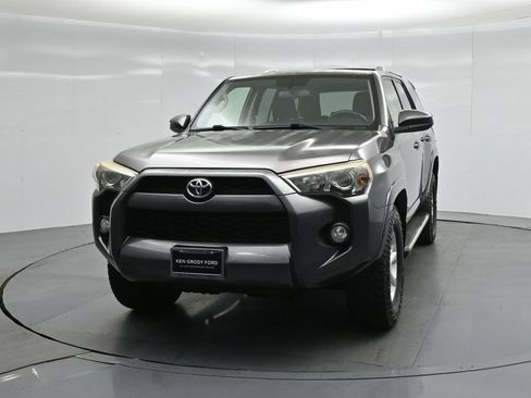 Used 2014 Toyota 4Runner SR5 RWD image 51
