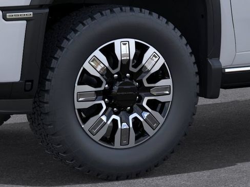 New 2026 GMC Sierra 3500 Denali w/ Denali Reserve Package AWD/4WD image 9