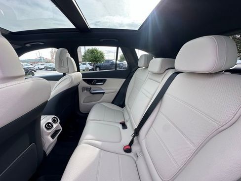 New 2026 Mercedes-Benz GLC 300 4MATIC image 21