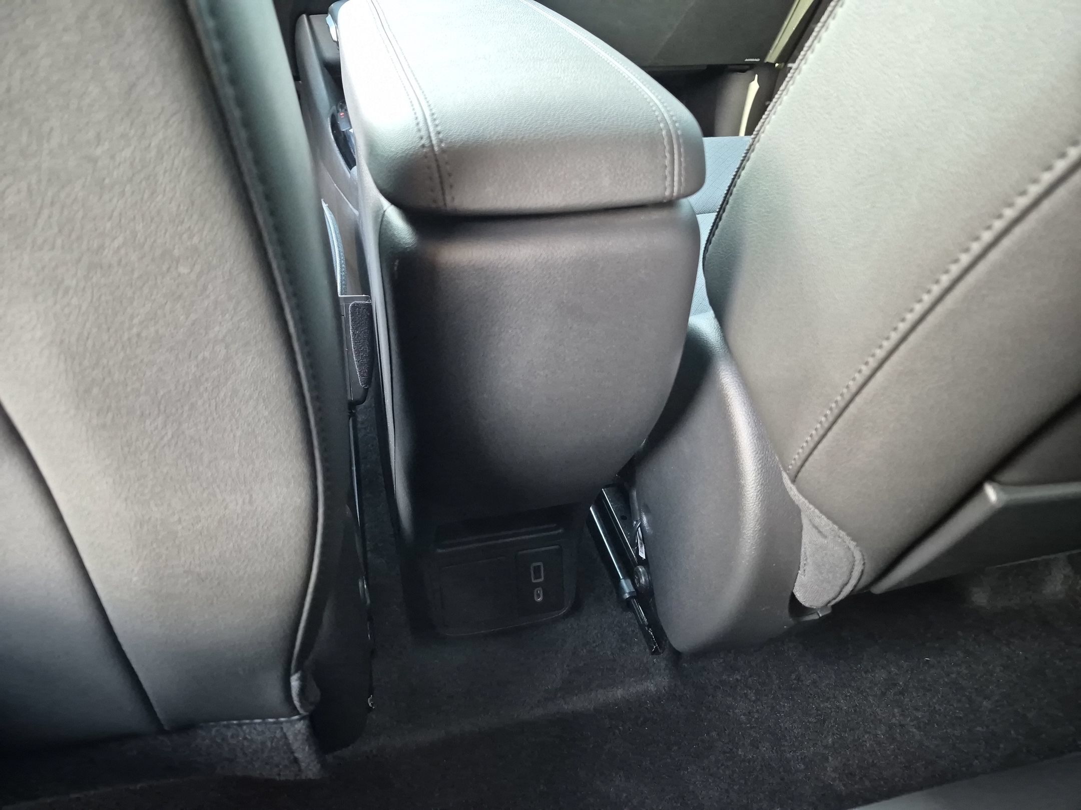 Certified 2023 Buick Encore GX Preferred w/ Cold Weather Comfort Package FWD image 20