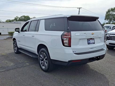 Used 2021 Chevrolet Suburban LS image 8