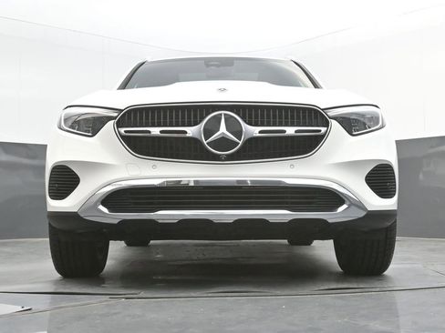 Used 2024 Mercedes-Benz GLC 300 4MATIC image 45