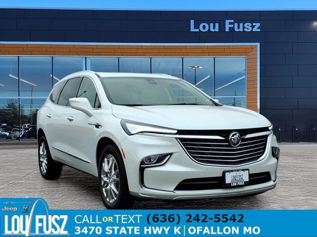 Used 2023 Buick Enclave Essence w/ Experience Buick Package AWD/4WD image 1