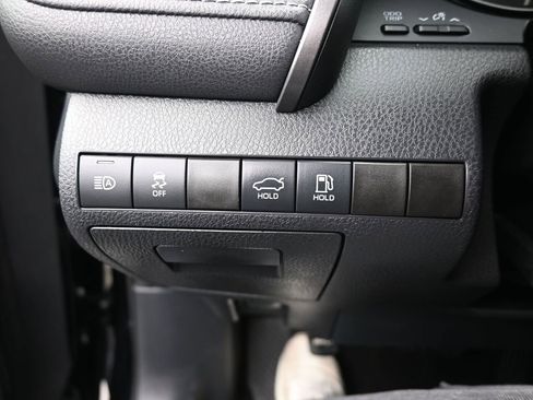 Used 2021 Toyota Camry SE image 13