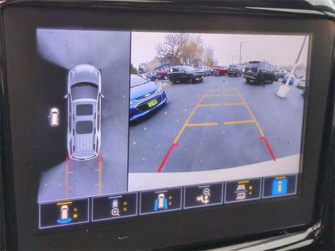 Certified 2023 Chevrolet Traverse RS image 16