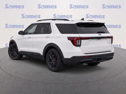 Used 2025 Ford Explorer ST-Line w/ Premium Package RWD image 4