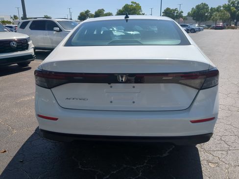 New 2025 Honda Accord SE image 5