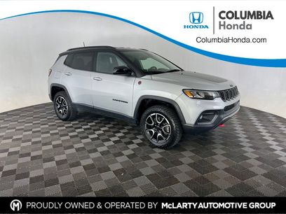 Used 2025 Jeep Compass Trailhawk
