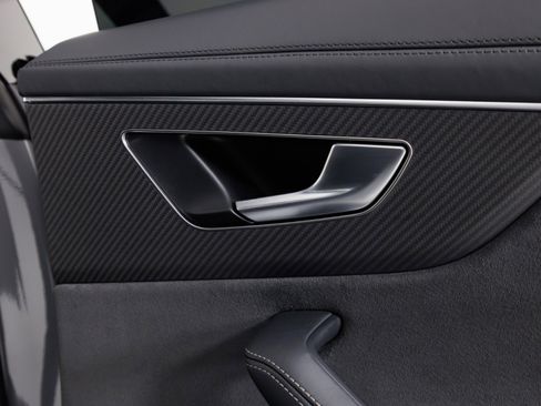 Used 2024 Audi RS Q8 4.0T quattro w/ Black Optic Package image 49