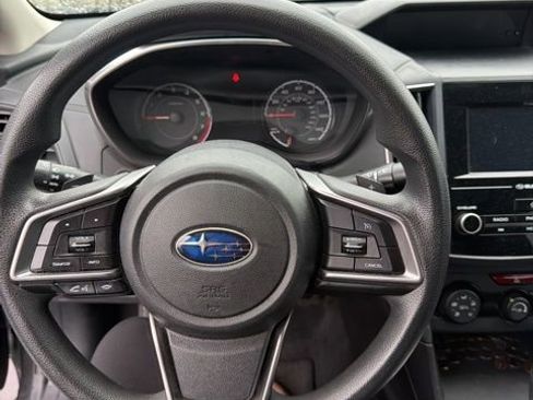 Used 2018 Subaru Impreza 2.0i Premium image 3
