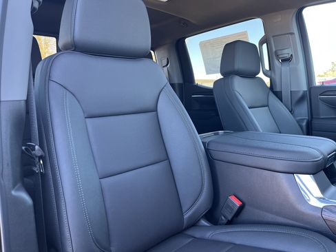 New 2026 GMC Sierra 1500 SLT w/ SLT Premium Package image 18