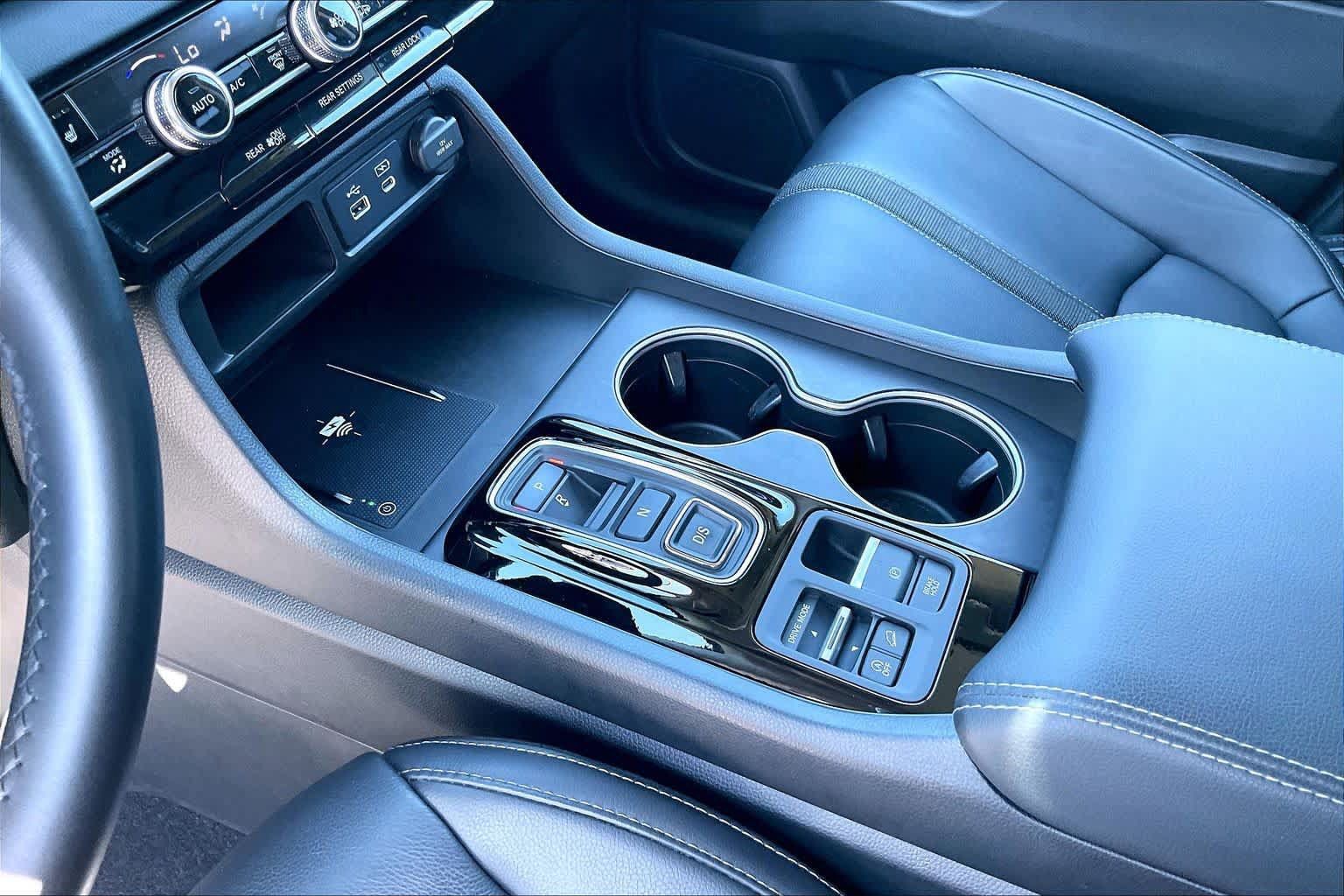 Used 2023 Honda Pilot Touring image 16