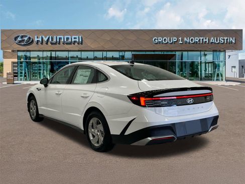 New 2026 Hyundai Sonata SE FWD image 3