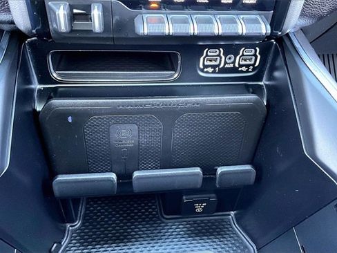 Used 2024 RAM 3500 Laramie w/ Night Edition image 24