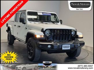 Used 2022 Jeep Gladiator Sport AWD/4WD video 1