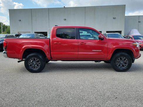 Used 2021 Toyota Tacoma SR5 AWD/4WD image 4
