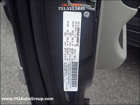 Used 2014 Chrysler Town & Country Touring-L w/ Driver Convenience Group image 20