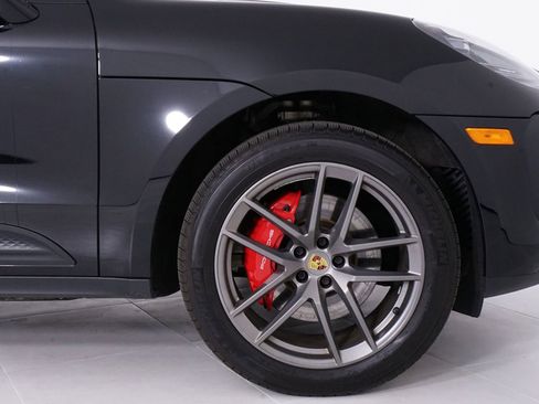 Used 2023 Porsche Macan S AWD/4WD image 16