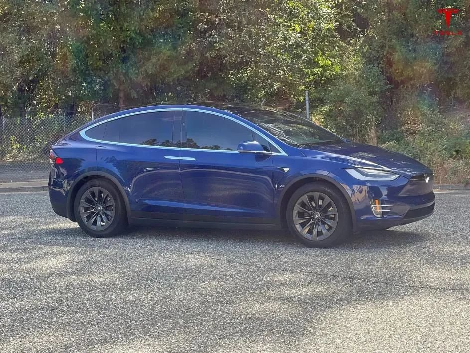 Used 2019 Tesla Model X 75D AWD/4WD image 6