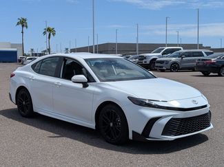 Used 2025 Toyota Camry SE FWD video 3