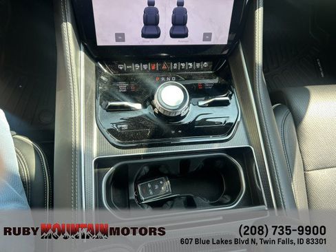 Used 2024 Jeep Grand Wagoneer Series II Obsidian w/ Quick Order Packagew 28T AWD/4WD image 12