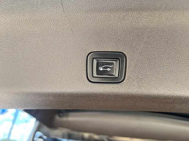 Used 2021 GMC Yukon Denali w/ Denali Premium Package AWD/4WD image 21