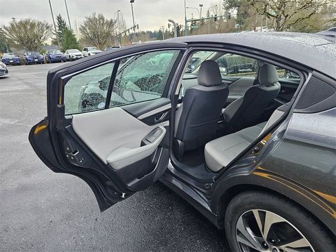 Used 2025 Subaru Legacy Premium image 15