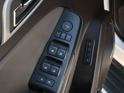 Used 2019 GMC Yukon Denali w/ Denali Ultimate Package image 32