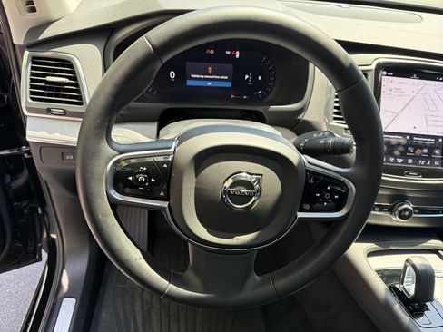 Used 2023 Volvo XC90 B5 Core w/ Protection Package Premier image 18