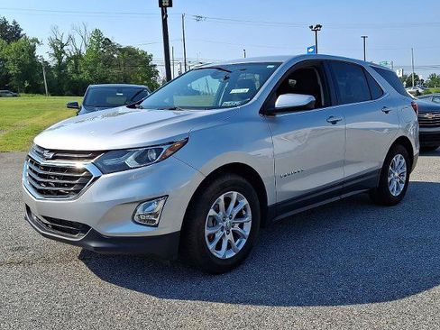 Used 2020 Chevrolet Equinox LT FWD image 3