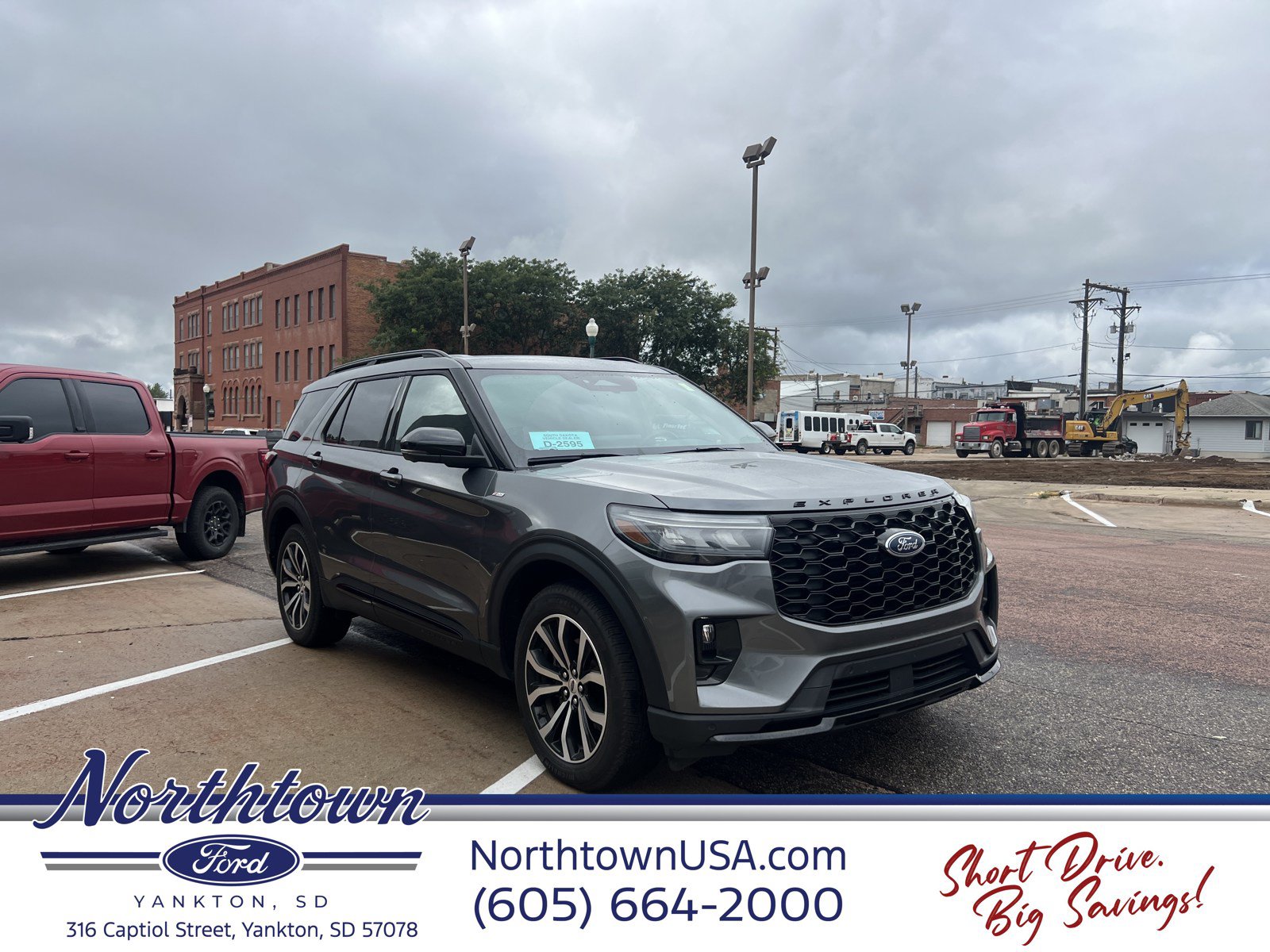 Used 2026 Ford Explorer ST-Line AWD/4WD image 3