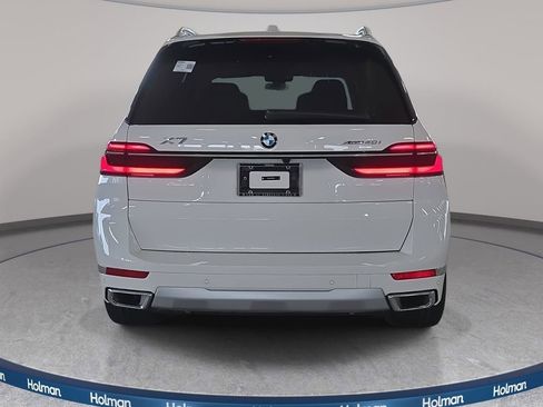 Used 2026 BMW X7 xDrive40i w/ Premium Package AWD/4WD image 5