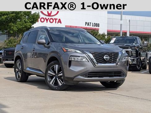 Used 2023 Nissan Rogue SL w/ SL Premium Package FWD image 2