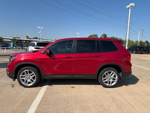 Used 2025 Honda Passport EX-L image 3