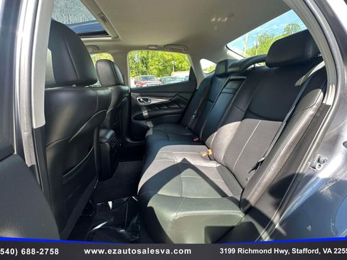 Used 2016 INFINITI Q70 3.7 AWD/4WD image 19