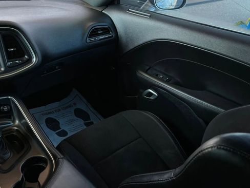 Used 2018 Dodge Challenger R/T Scat Pack w/ Dynamics Package image 35